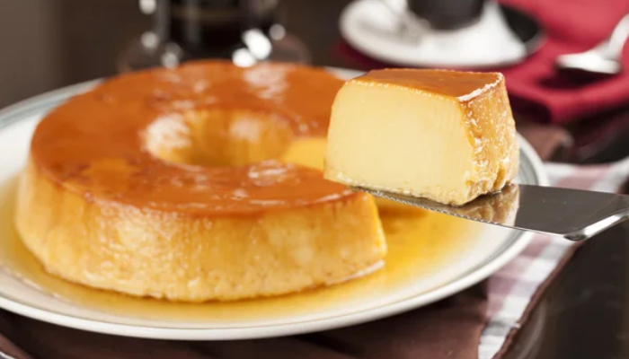 Pudim de pão com leite condensado